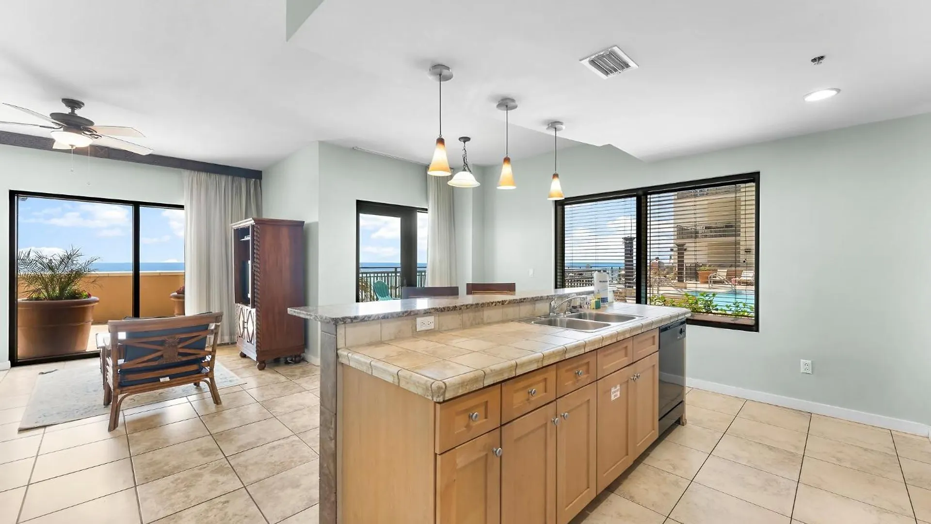 Lägenhet Origin 0436 And 0438- Two Bedroom Lock Out With Direct Pool Access By Beach Haven Vacation Rentals Panama City Beach